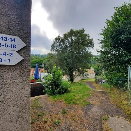 Szálloda T3 Au Bord De L'allier *